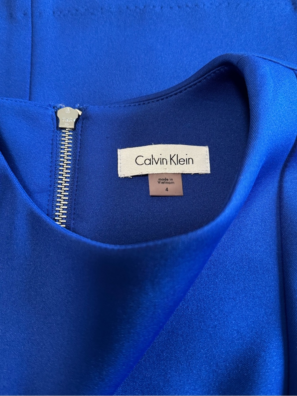Calvin Klein Sleeveless Seam Front Scuba Crew Neck Sheath Dress - Size: 4 - Picture 6 of 8